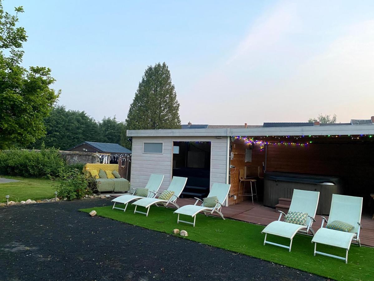 Le Chateau De Frankie Spas-Saunas Grand-Reng Exterior foto