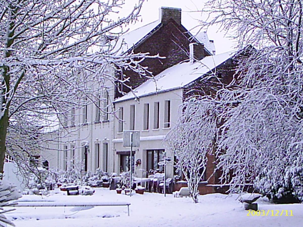 Le Chateau De Frankie Spas-Saunas Acomodação com café da manhã Grand-Reng Exterior foto