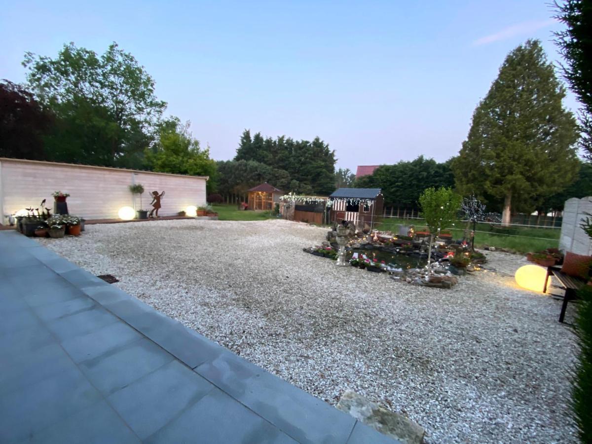 Le Chateau De Frankie Spas-Saunas Grand-Reng Exterior foto