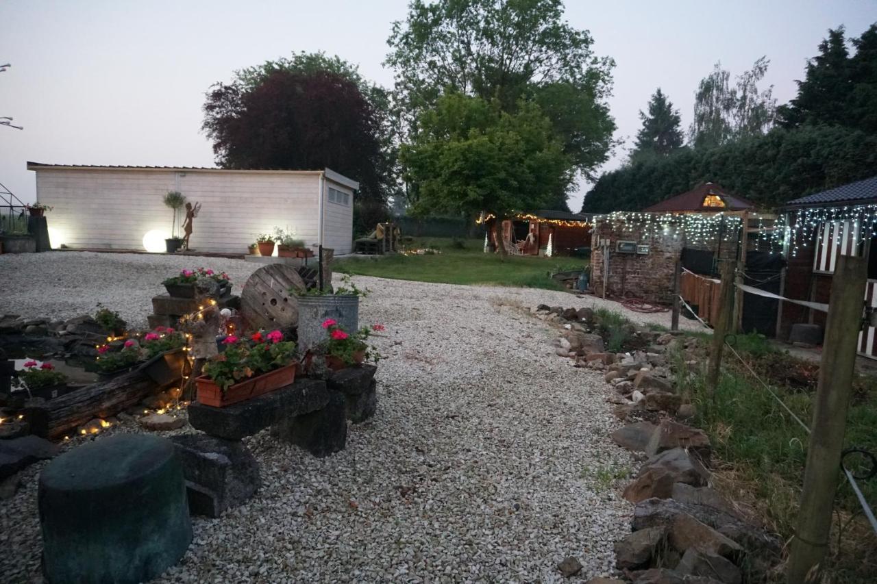 Le Chateau De Frankie Spas-Saunas Acomodação com café da manhã Grand-Reng Exterior foto